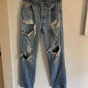 LEVI’S JEANS